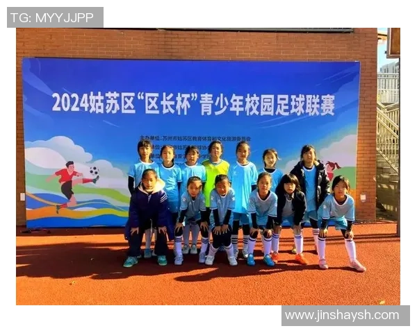 足球球队瓶的故事与梦想如何在绿茵场上绽放光彩